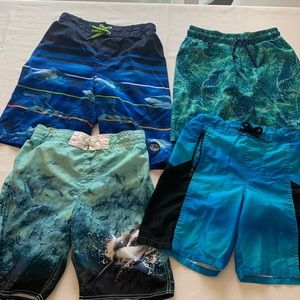 4 swimming shorts size small for kids